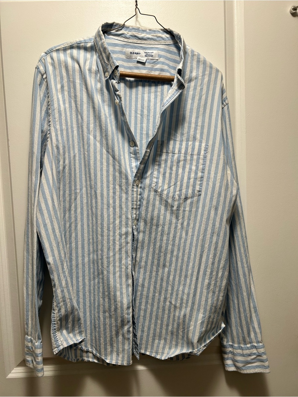 Old Navy Men's Blue & White Vertical Stripe Button-Down Shirt
